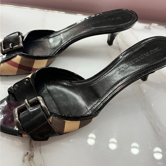vintage Burberry kitten heel size 8.5 - Picture 4 of 5
